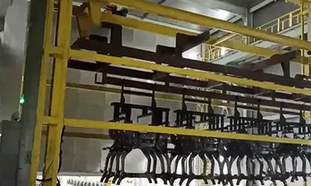 Transferencia del tanque de agua caliente al tanque de predesgrasado