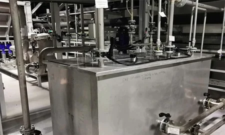 Sistema de limpieza con ácido nítrico